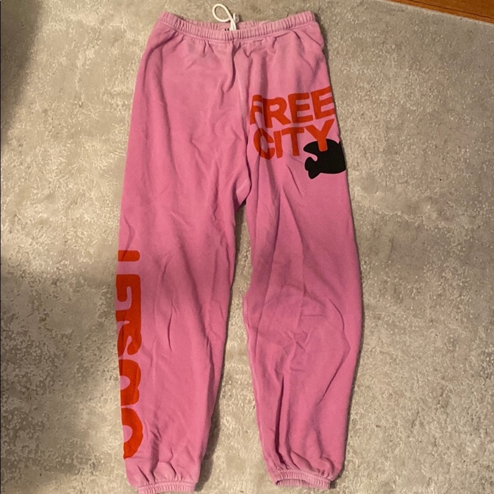 Free city sweatpants
